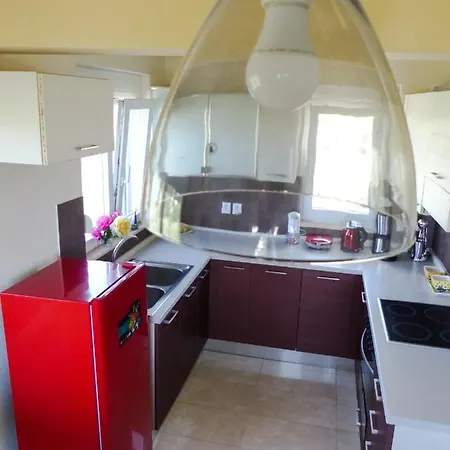 Nikitas & Loft Apartment *