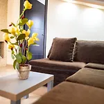 דירה Nikitas & Loft