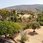 Nikitas & Loft דירה